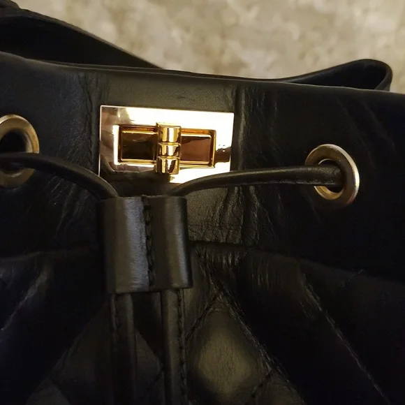 Bucket bag black/Gold - Picture 10 of 10